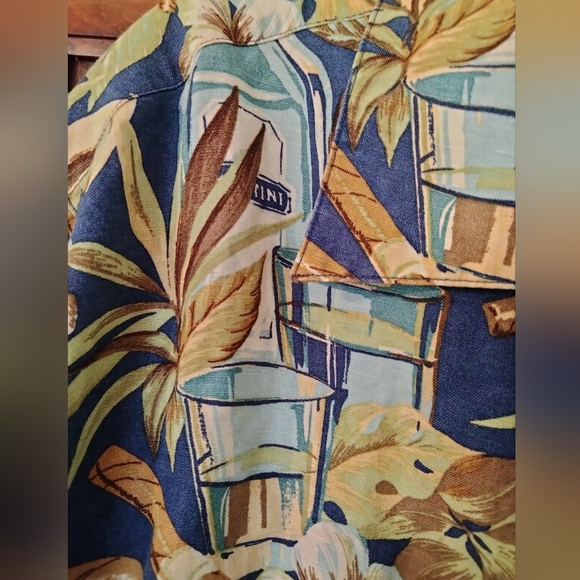 Linen Hawaiian Shirt with Alcohol Pattern - Picture 3 of 6